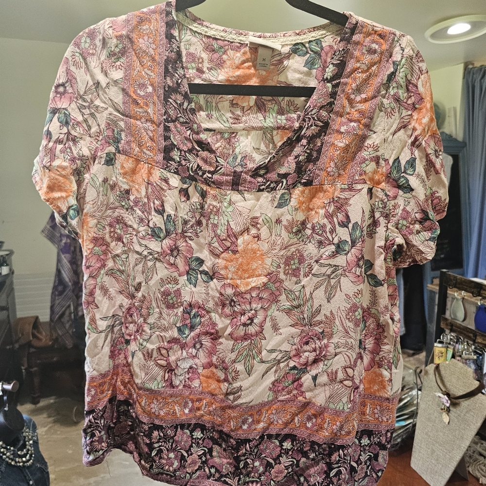 Knox rose tunic top in exotic multicolored print size M